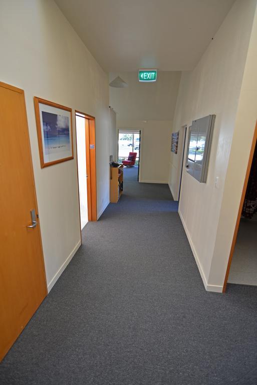 Cromwell Backpackers Hostel Exterior photo