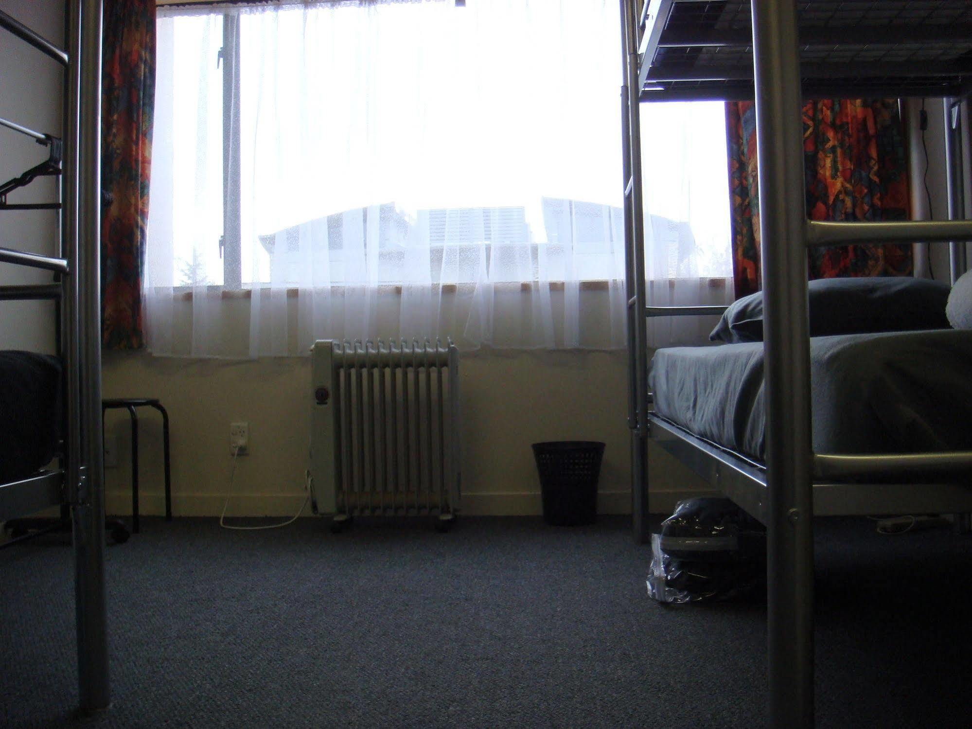 Cromwell Backpackers Hostel Exterior photo