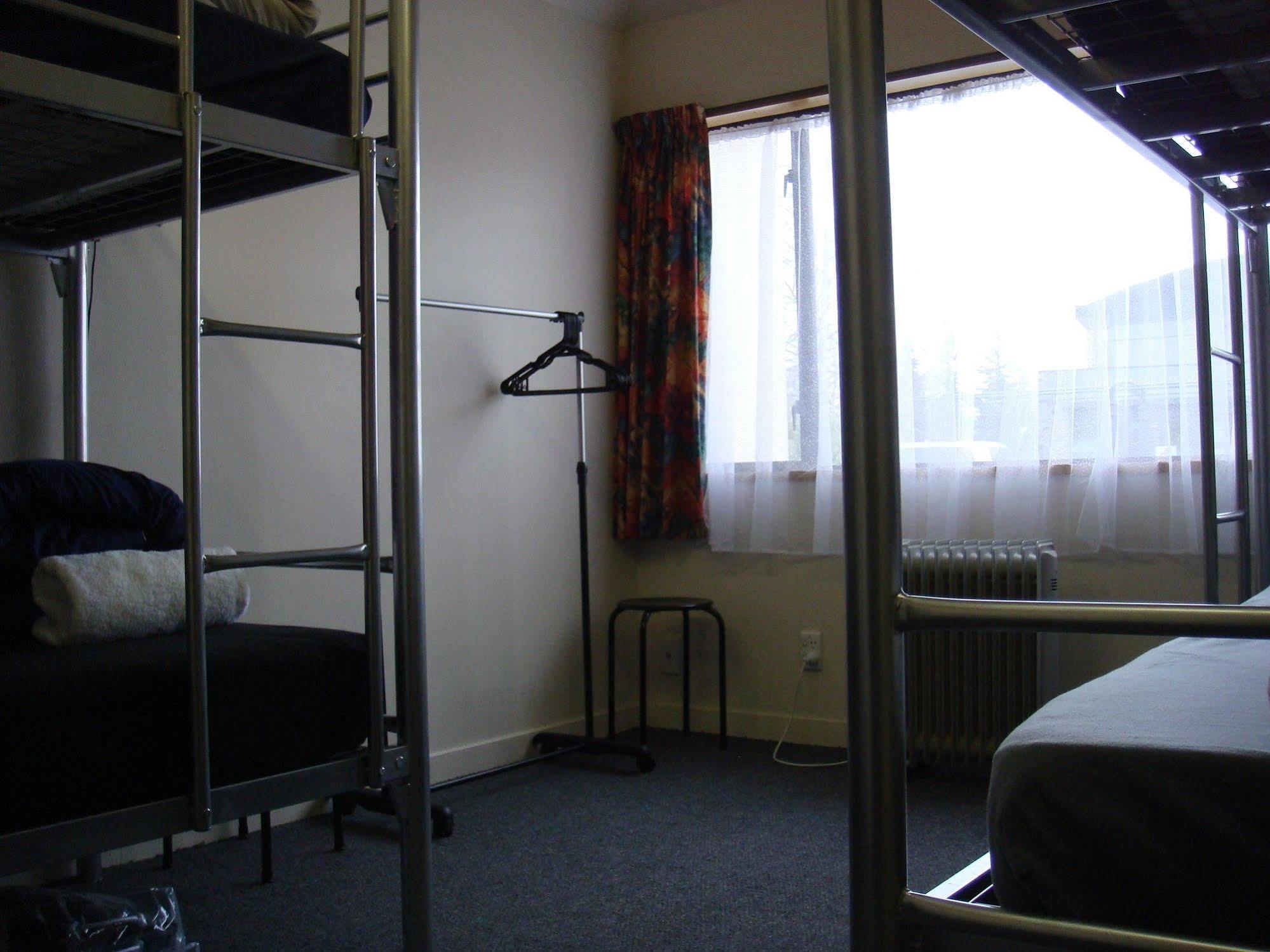 Cromwell Backpackers Hostel Exterior photo