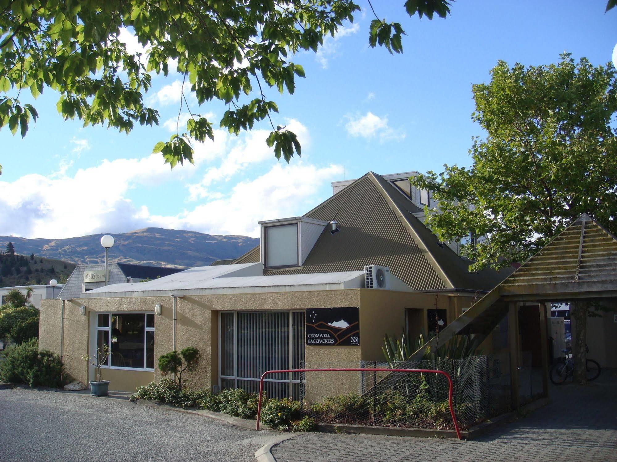 Cromwell Backpackers Hostel Exterior photo