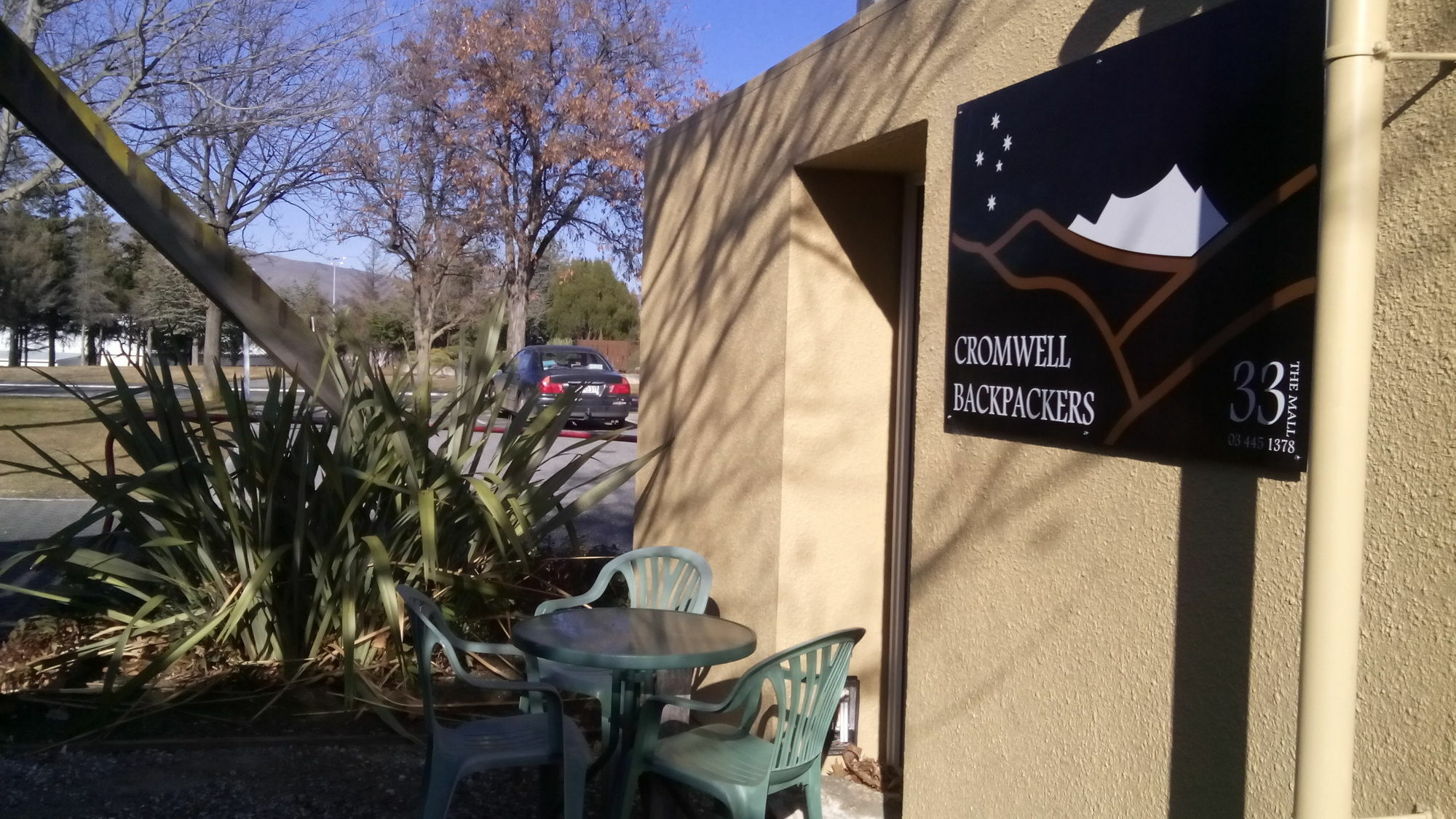 Cromwell Backpackers Hostel Exterior photo